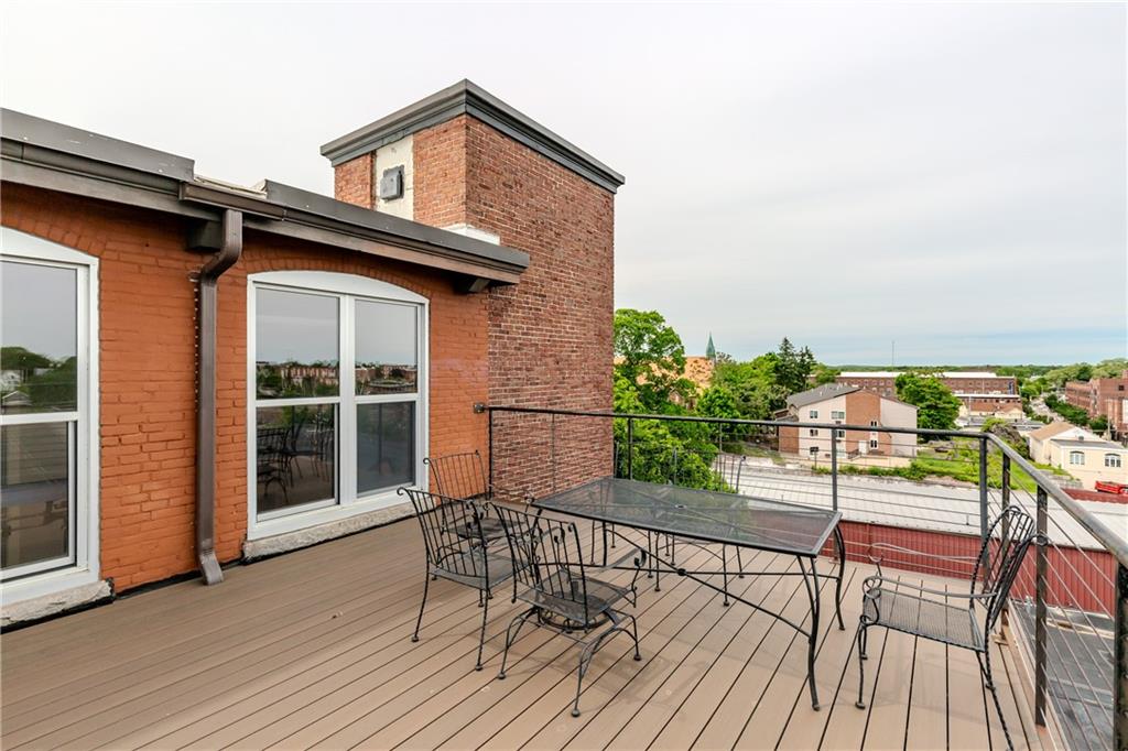 404 Roosevelt Avenue Unit 204g Property Photo 42