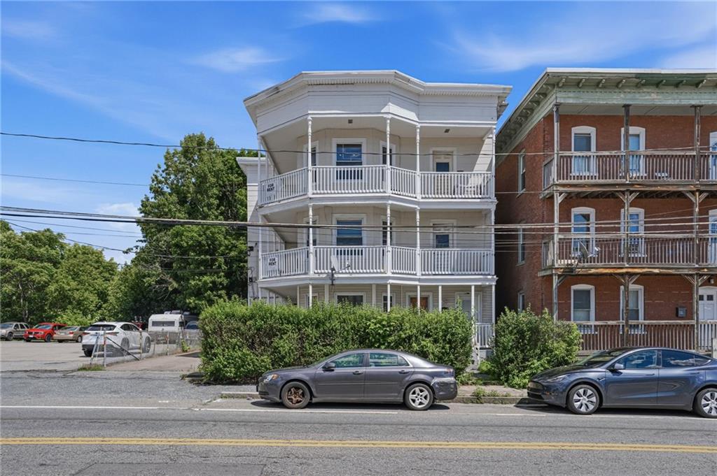 913 Social Street UNIT 2 Property Photo 1