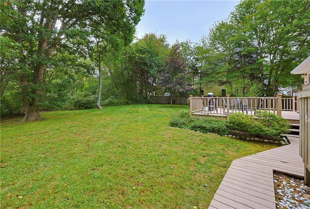 39 Tidewater Drive W Property Photo 6