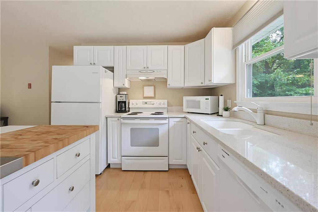 39 Tidewater Drive W Property Photo 9