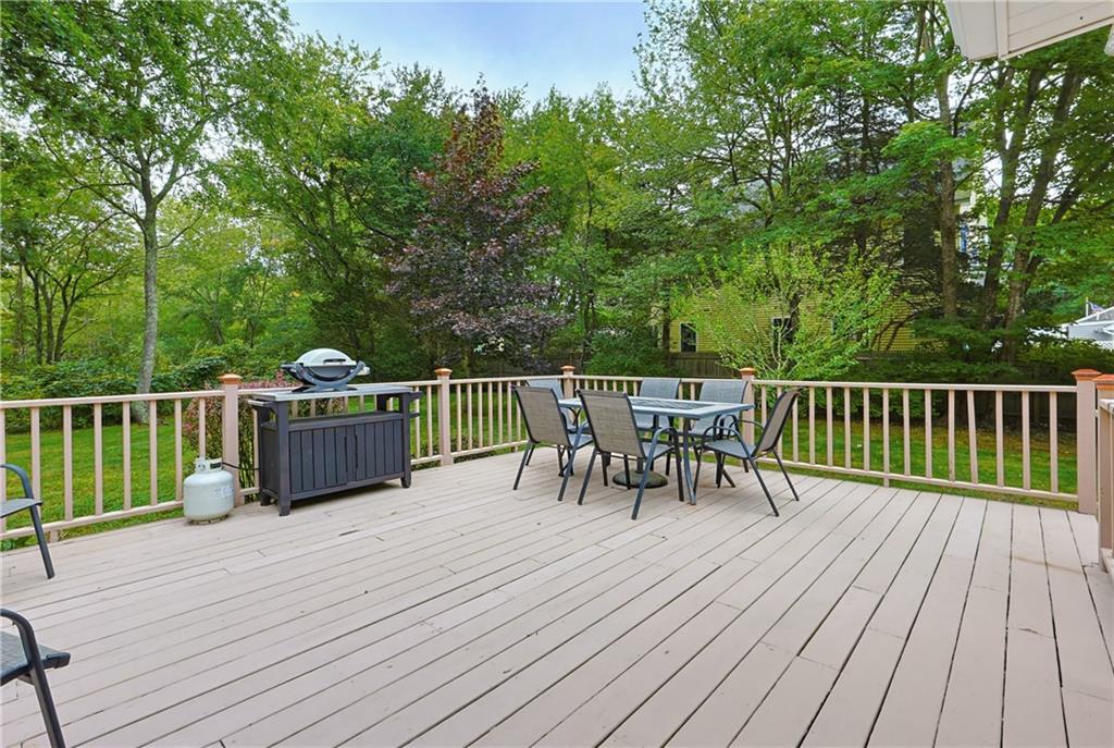 39 Tidewater Drive W Property Photo 27