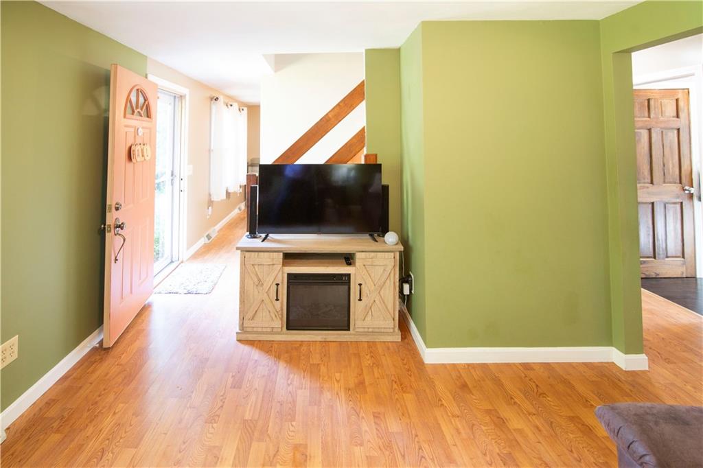 14 Debra Drive Property Photo 18