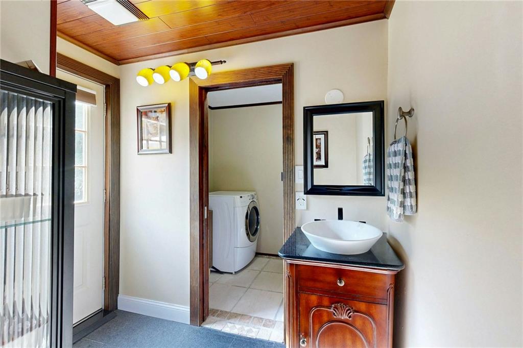 35 Job Drive Property Photo 18