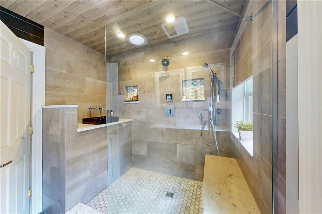 35 Job Drive Property Photo 33