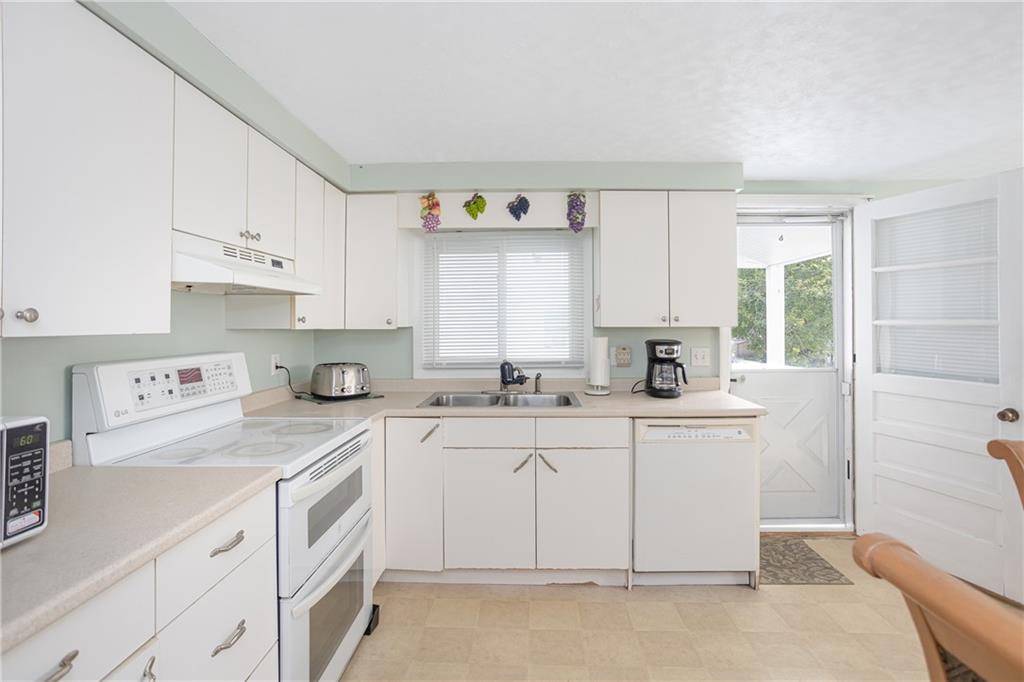 9 Burdick Avenue Property Photo 7