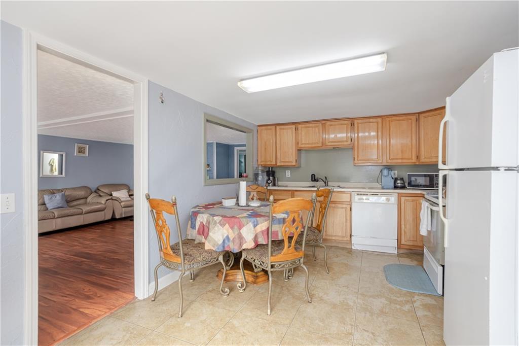 9 Burdick Avenue Property Photo 14