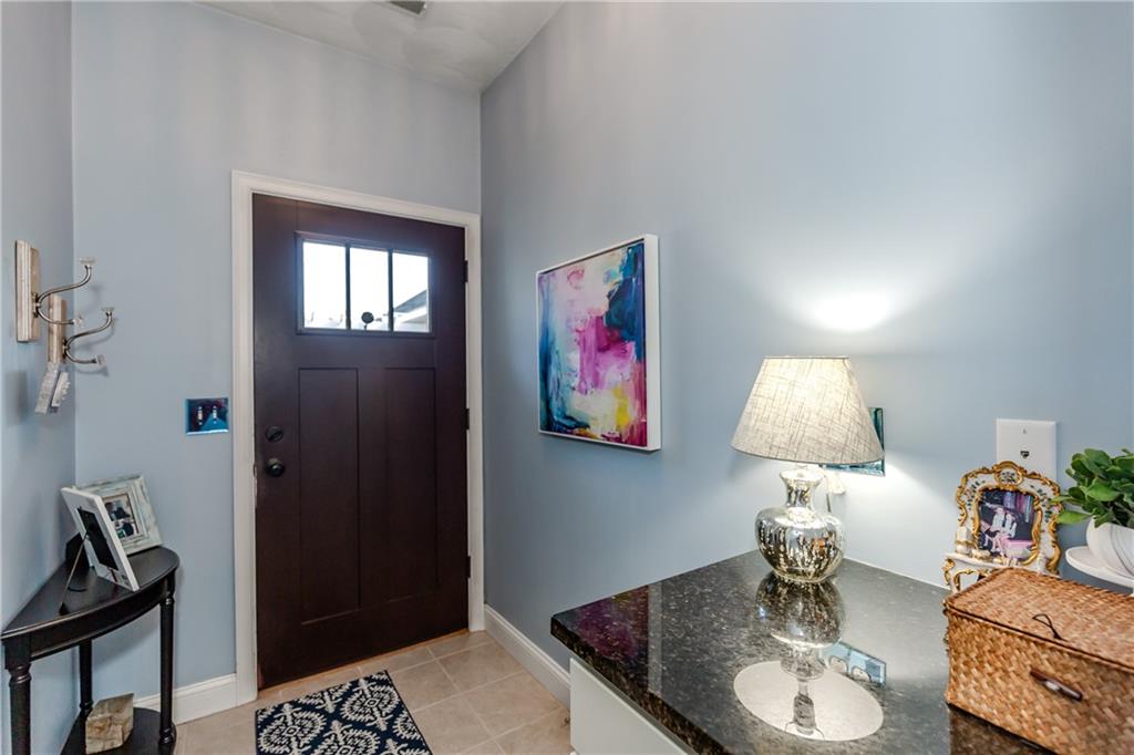 301 West Shore Road Unit 10 Property Photo 3