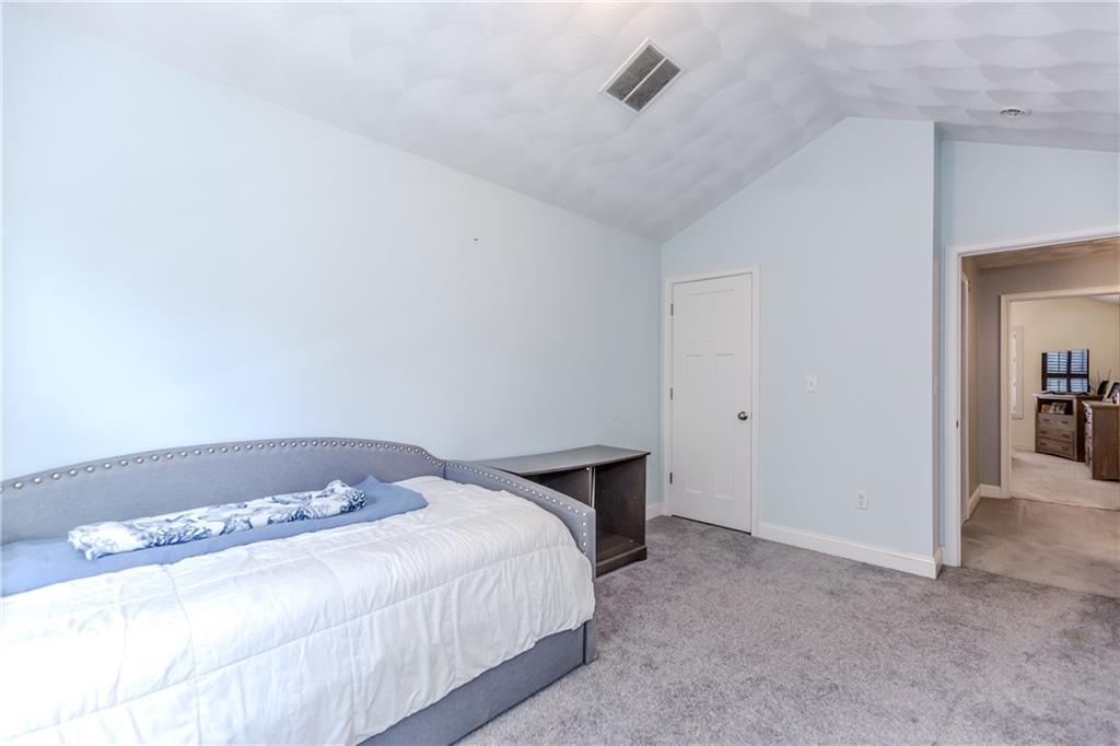 301 West Shore Road Unit 10 Property Photo 21