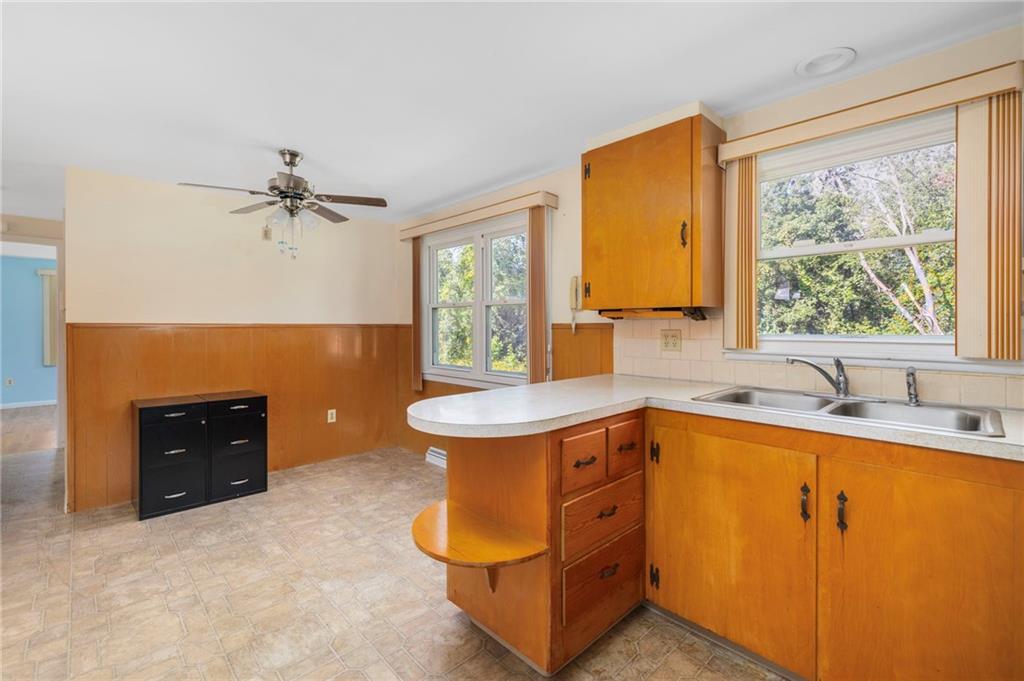 103 Amanda Street Property Photo 8