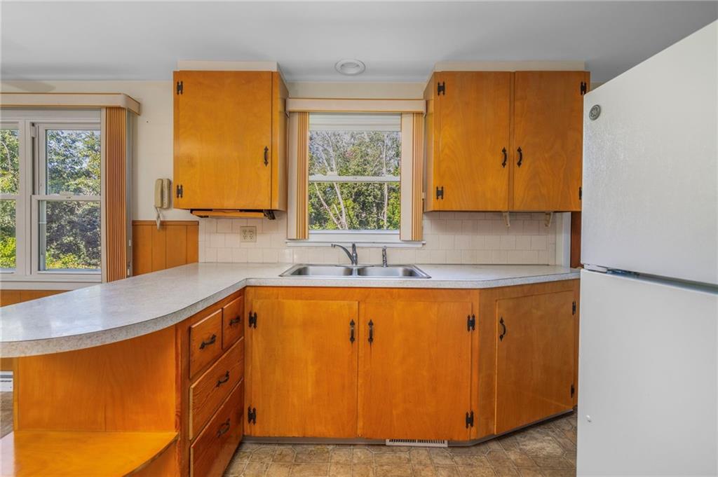 103 Amanda Street Property Photo 11