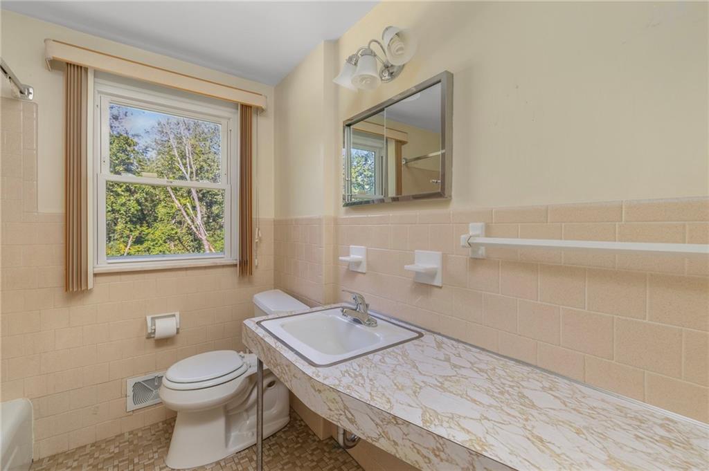 103 Amanda Street Property Photo 21