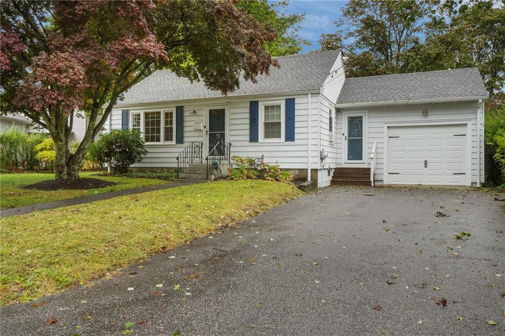 33 Betsy Williams Drive Property Photo 1