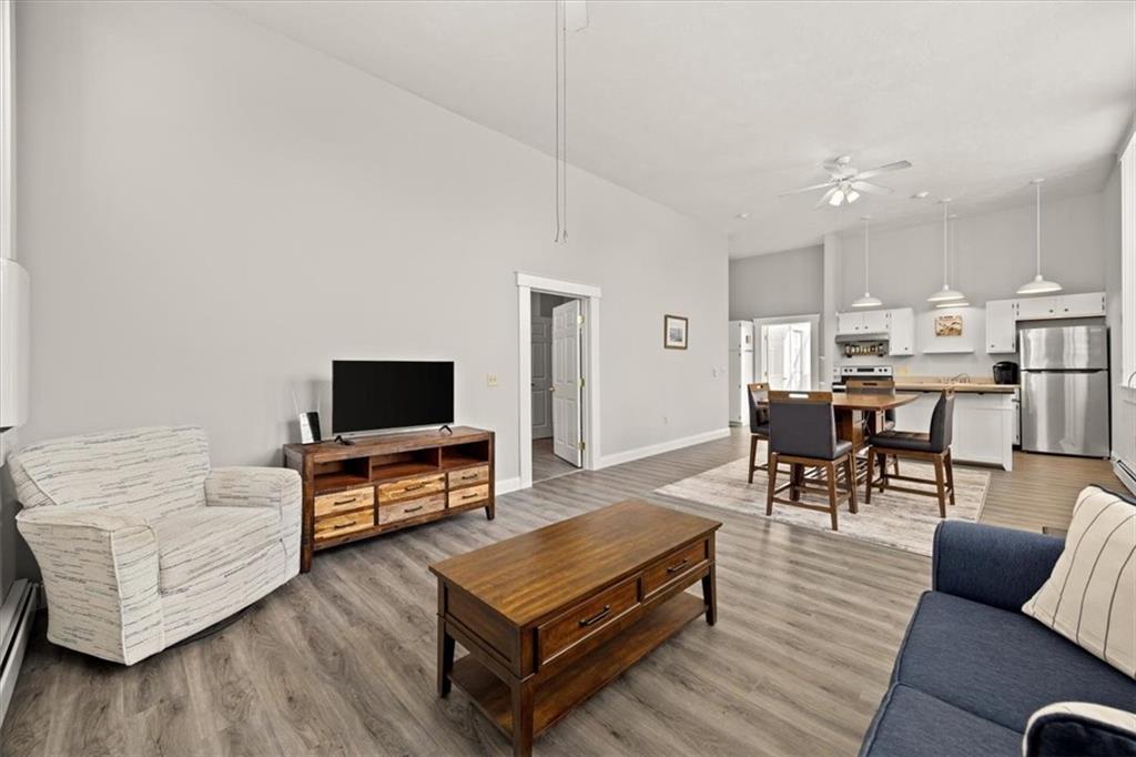1044 Social Street Unit A Property Photo 6