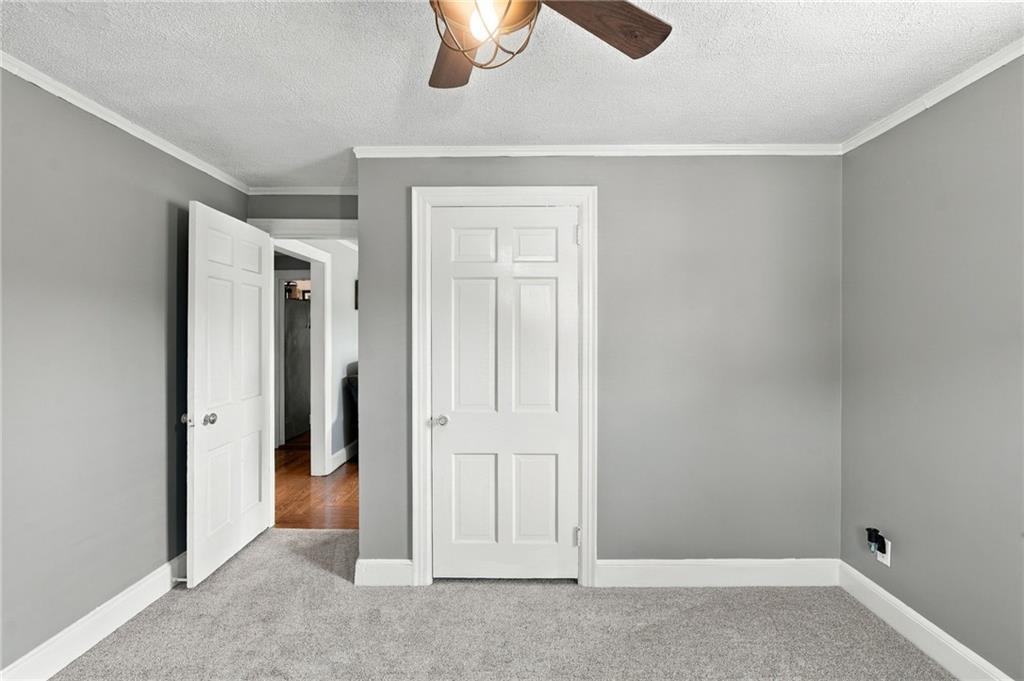1040 Greenwich Avenue Property Photo 14