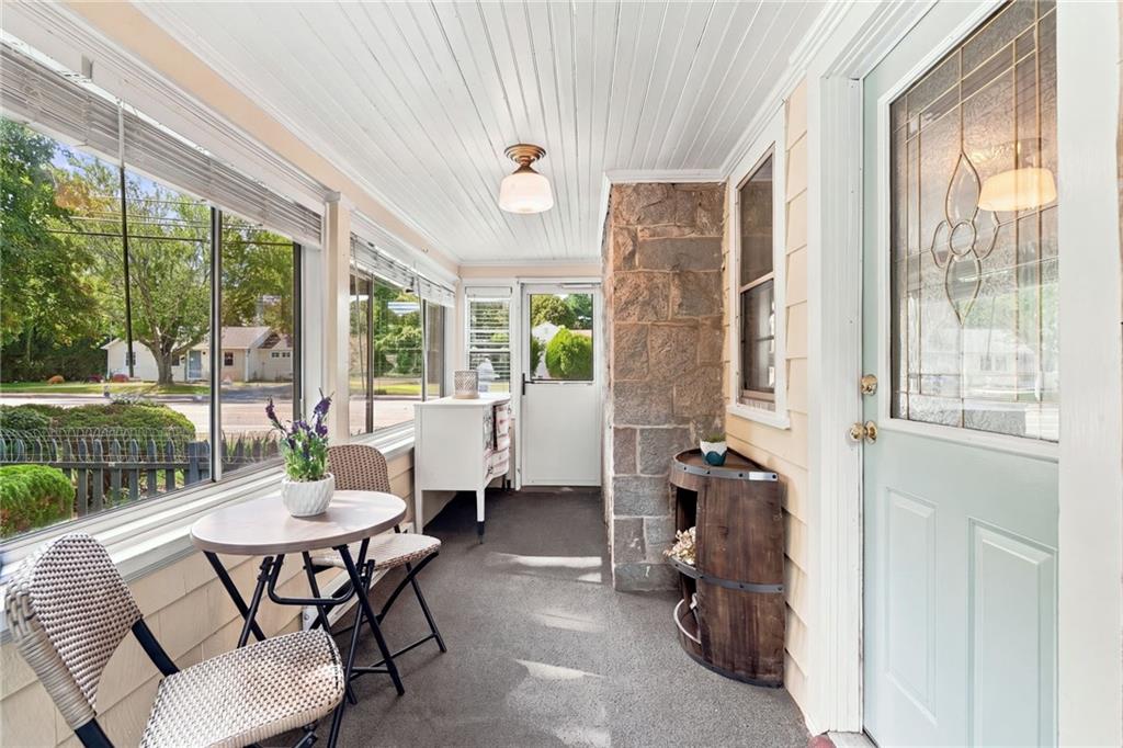 1040 Greenwich Avenue Property Photo 17