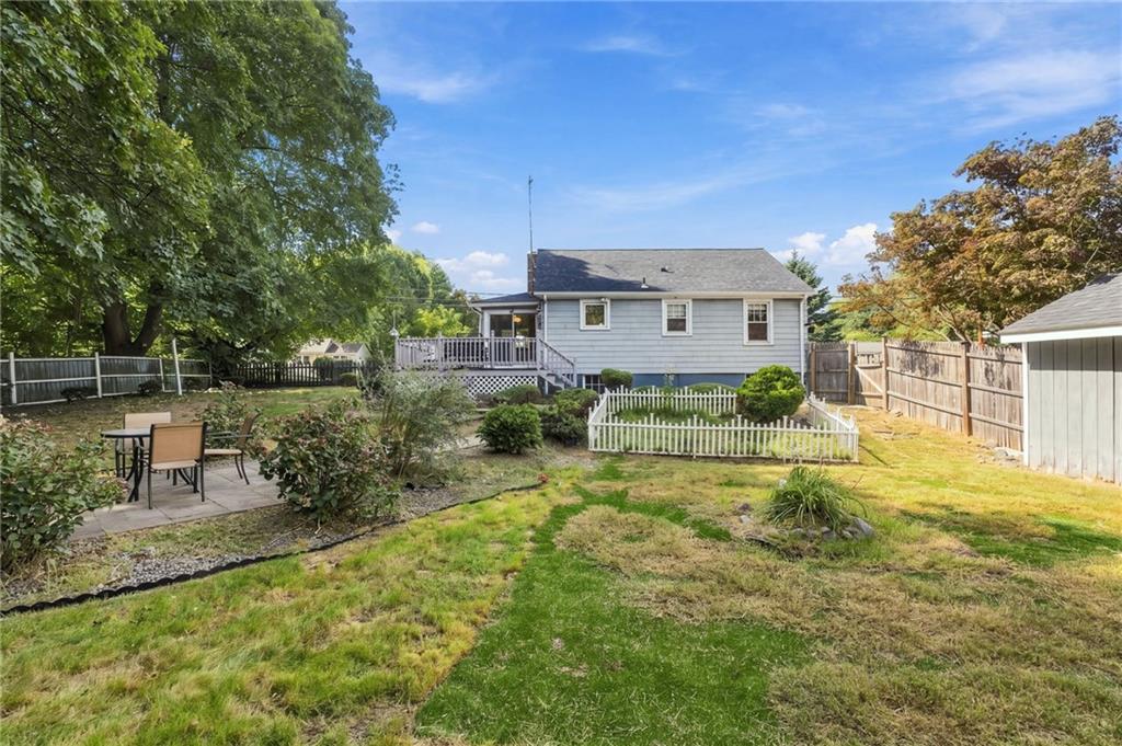 1040 Greenwich Avenue Property Photo 31