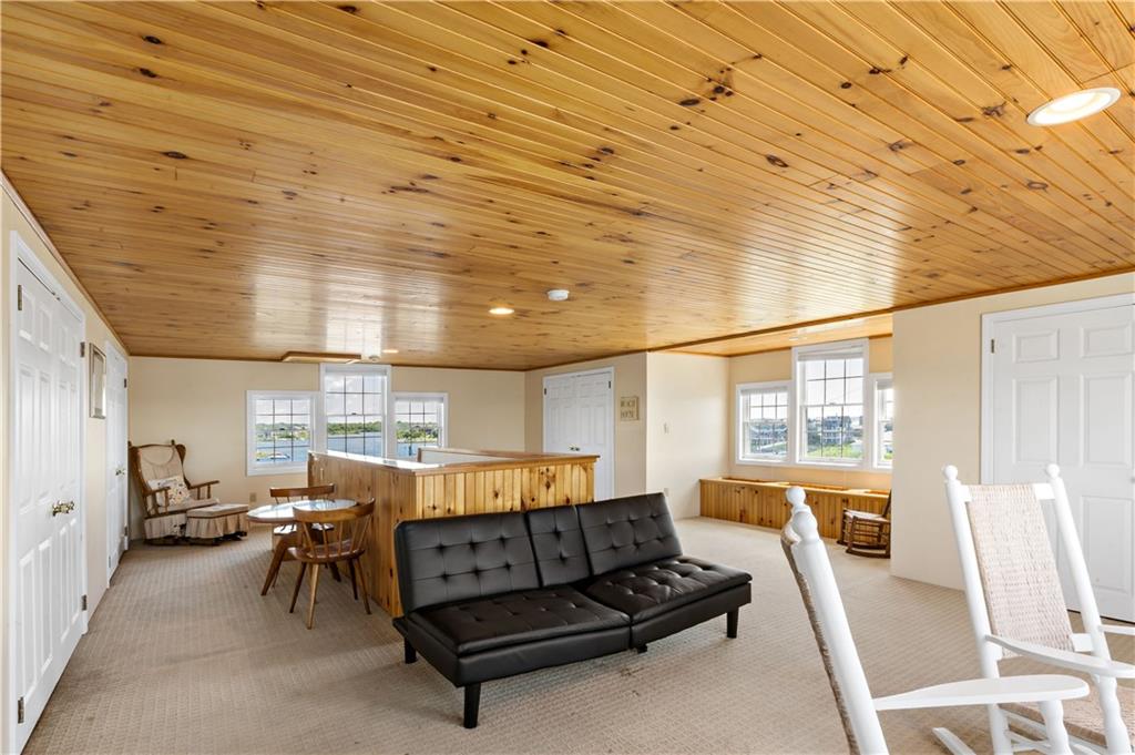 980 Matunuck Beach Road Property Photo 33