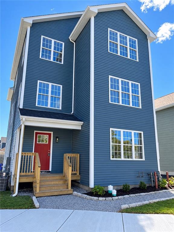84 Coggeshall Street Property Photo 1