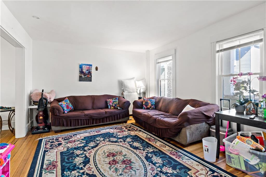 15 Kilburn Ct Court Property Photo 3