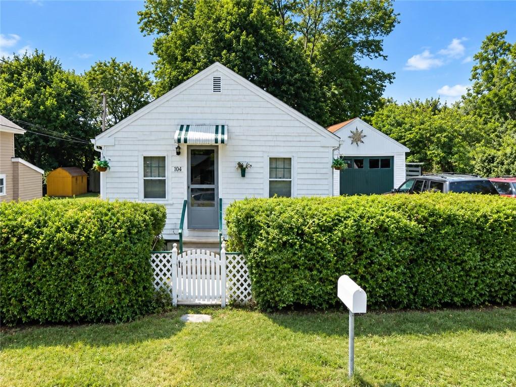 102 Tallman Avenue Property Photo 1