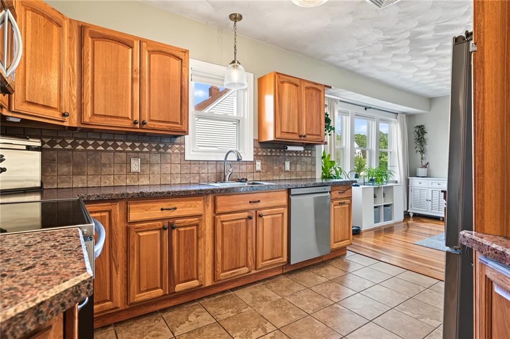 19 Anoka Road Property Photo 6