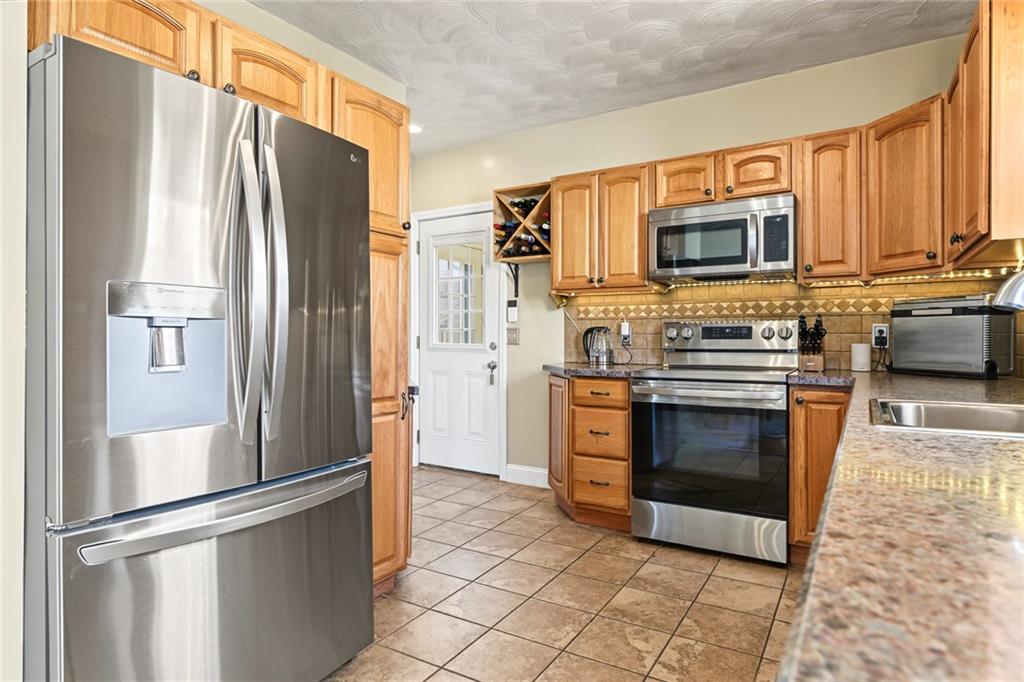19 Anoka Road Property Photo 7