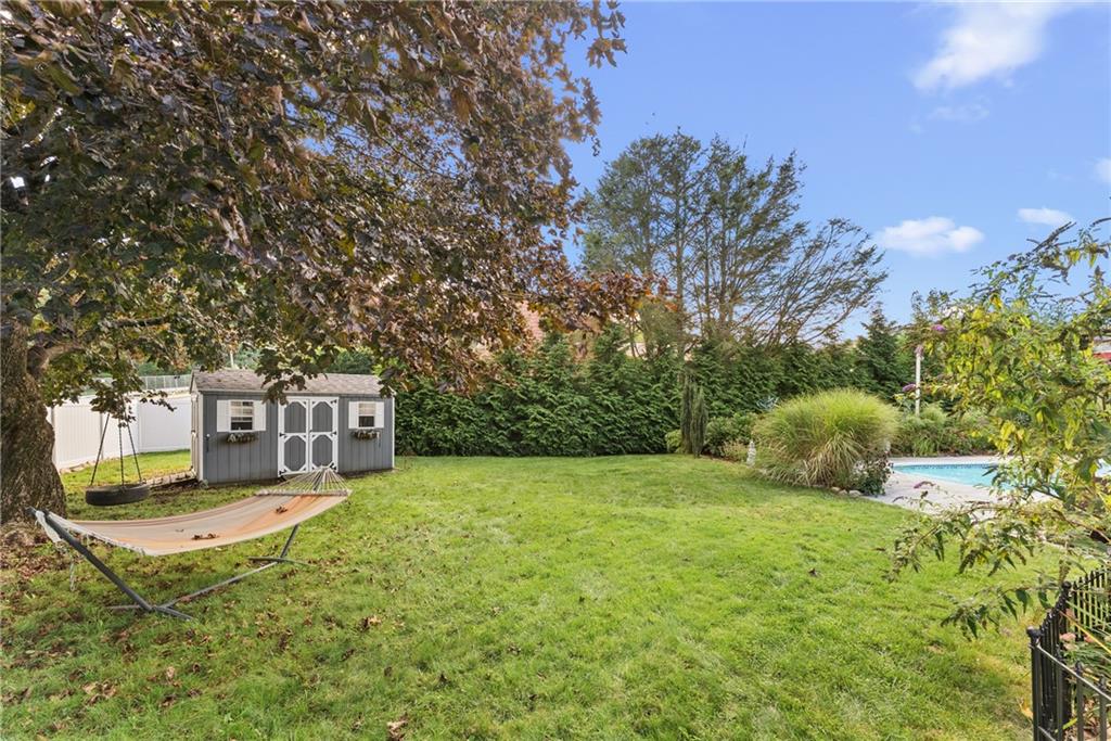 77 Narragansett Avenue Property Photo 43