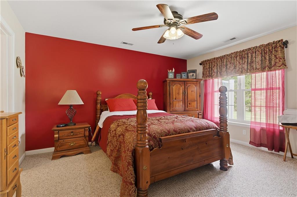 2503 Village Green Circle Property Photo 16