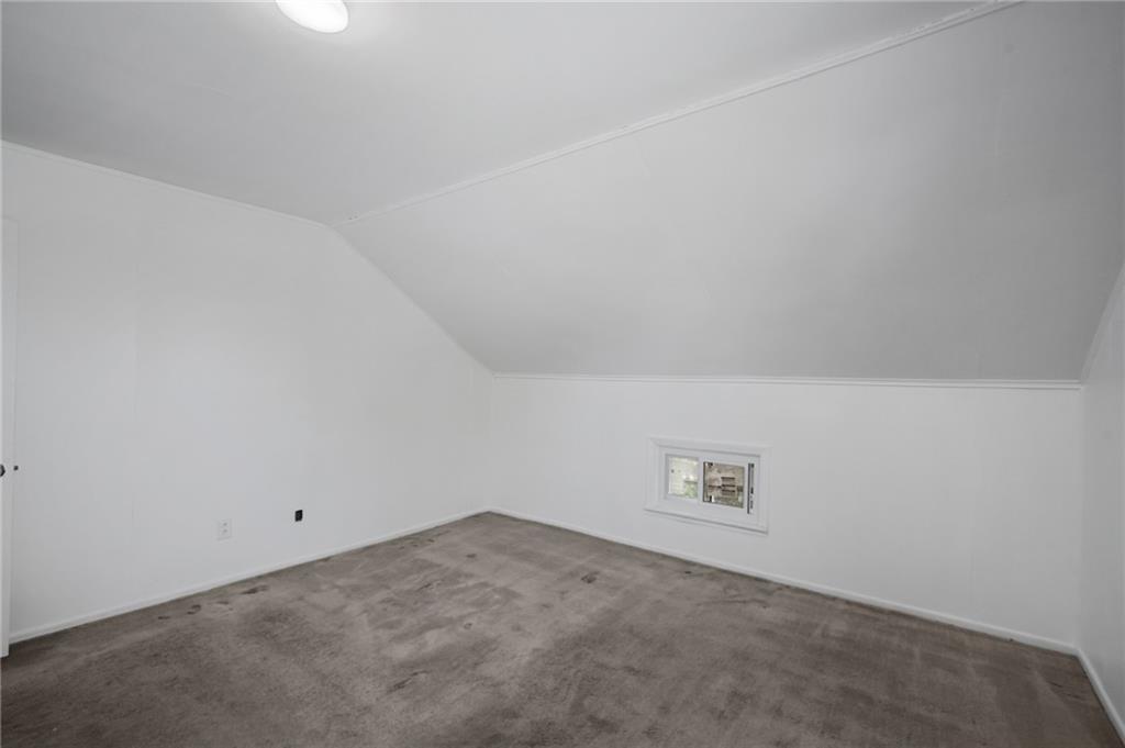 11 Faith Street Property Photo 15