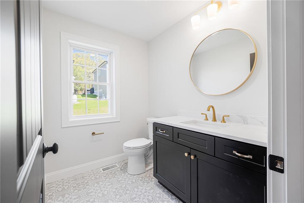 200 St Louis Avenue Property Photo 14