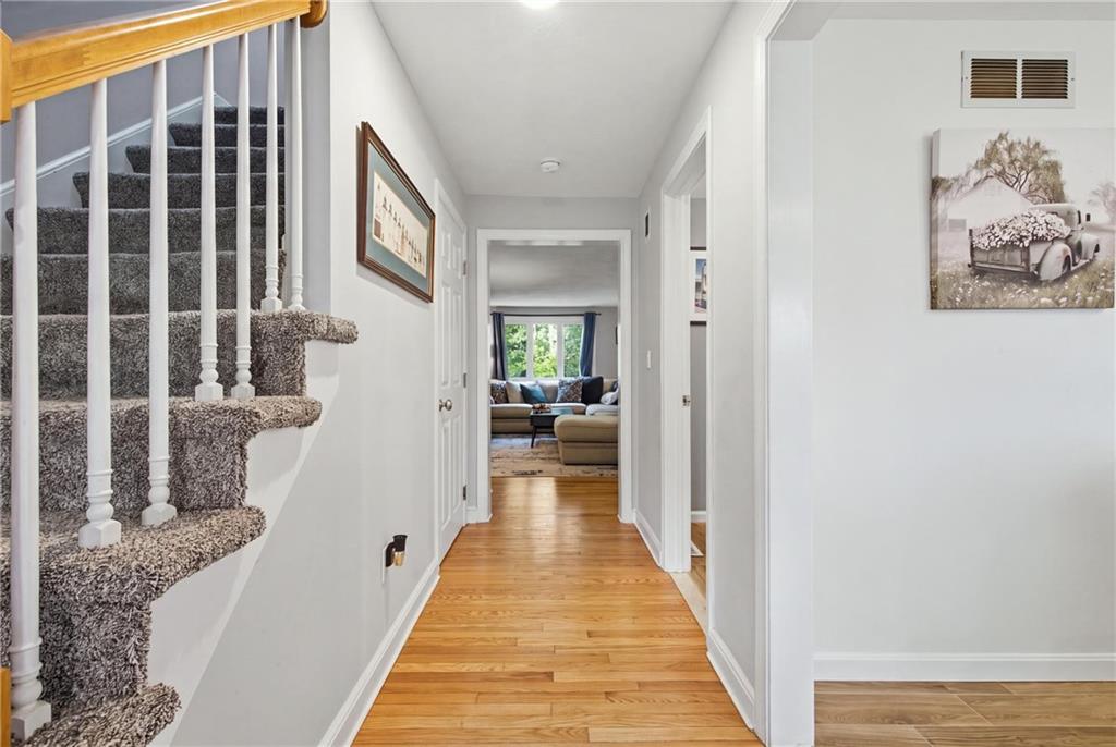 35 Waterview Drive Unit B Property Photo 16
