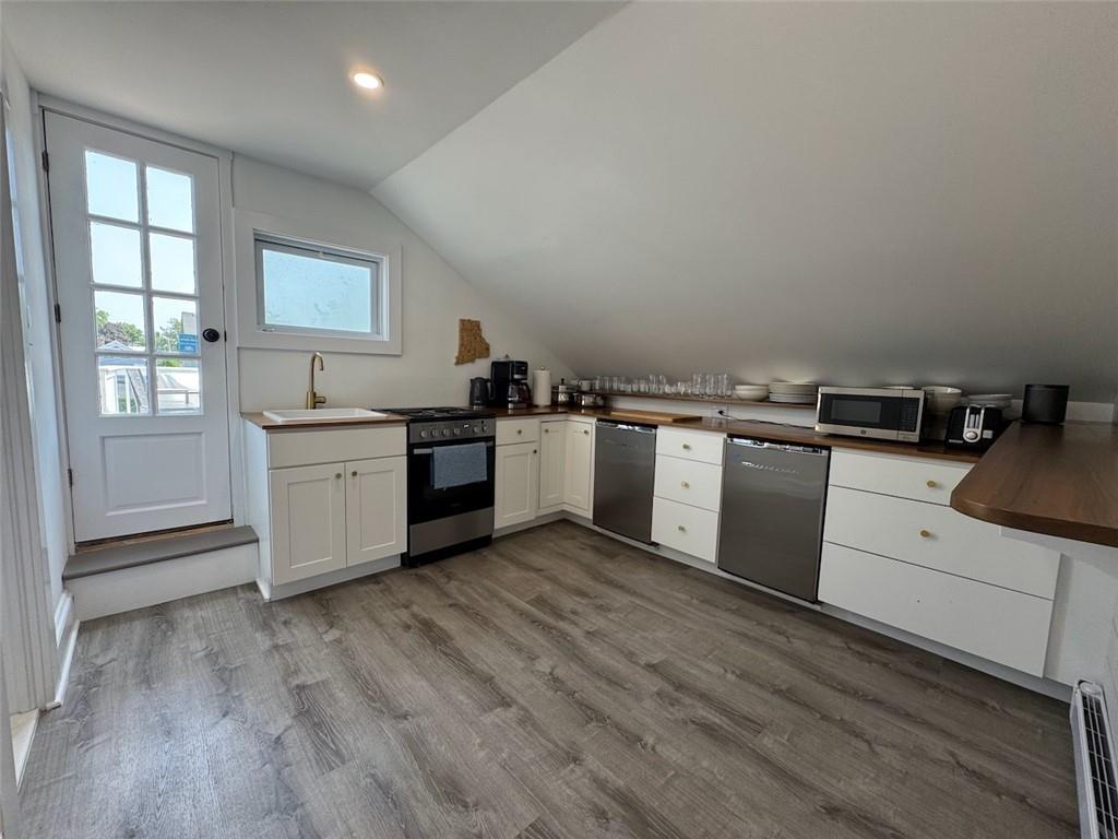 8 Barney Street Unit 3 Property Photo 6
