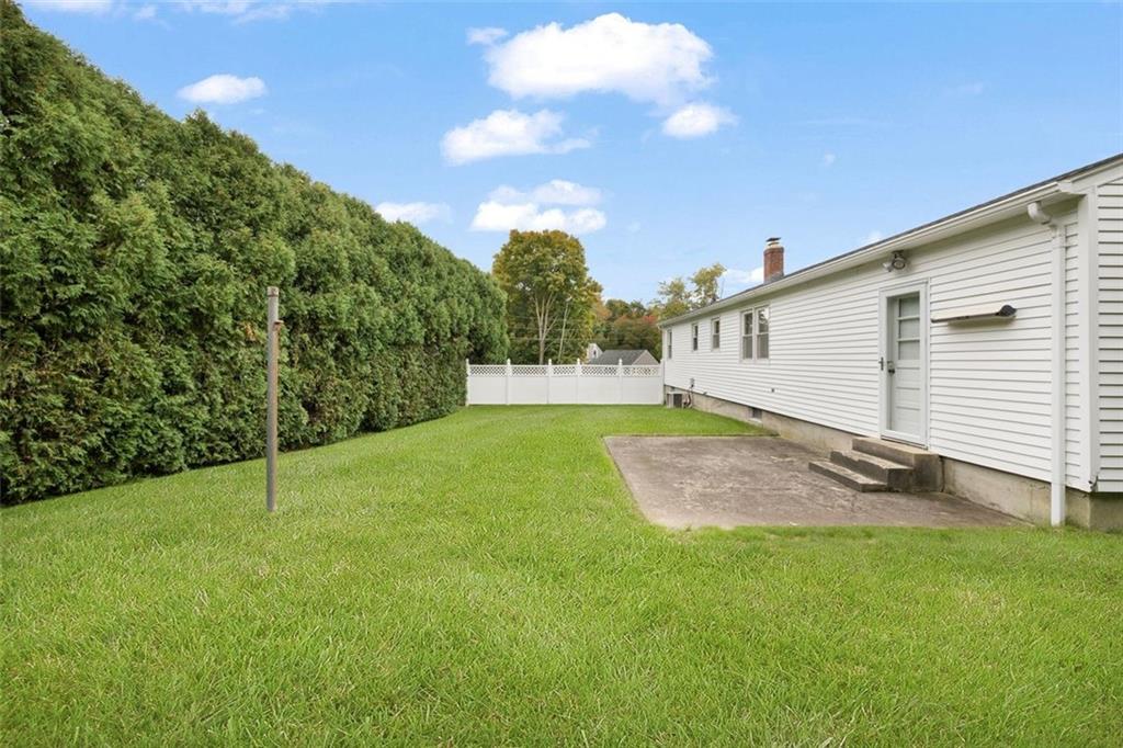 291 Old County Road Property Photo 32