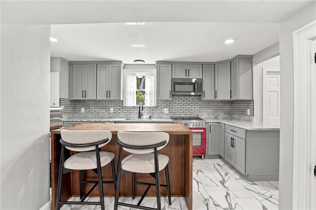 55 Boutwell Street Property Photo 4