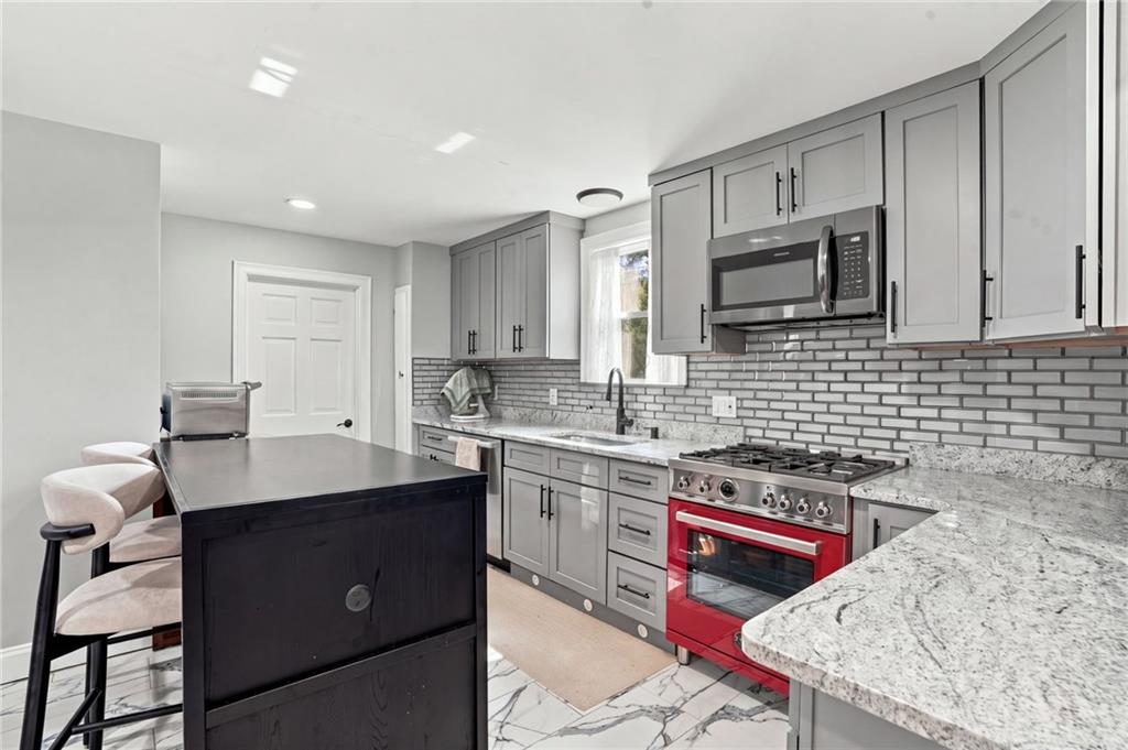 55 Boutwell Street Property Photo 24