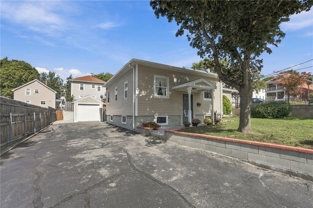 55 Boutwell Street Property Photo 42