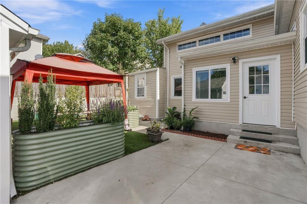 55 Boutwell Street Property Photo 44