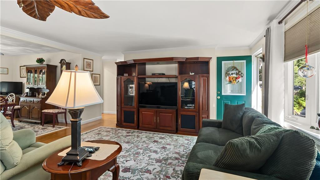 161 Princeton Avenue Property Photo 8