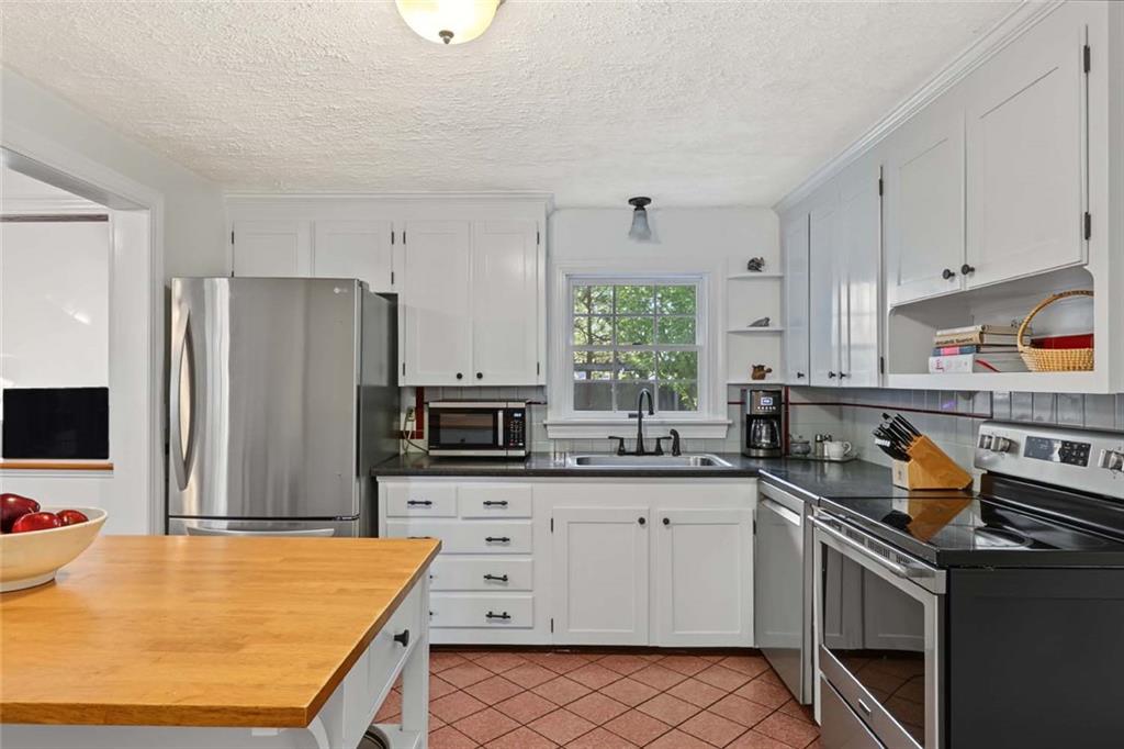 10 Milton Road Property Photo 8
