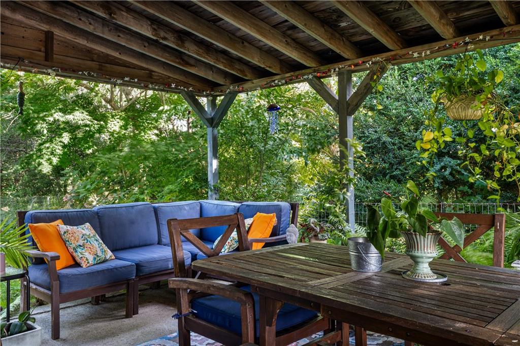 10 Washington Street Property Photo 16