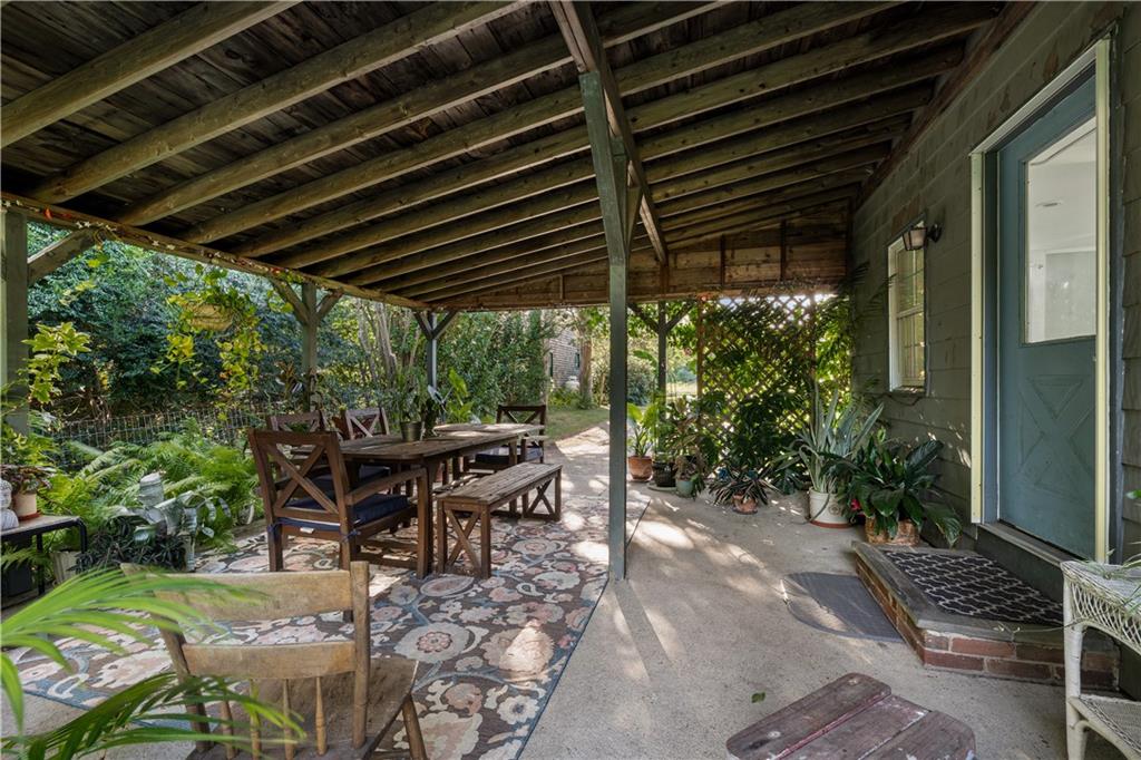 10 Washington Street Property Photo 17