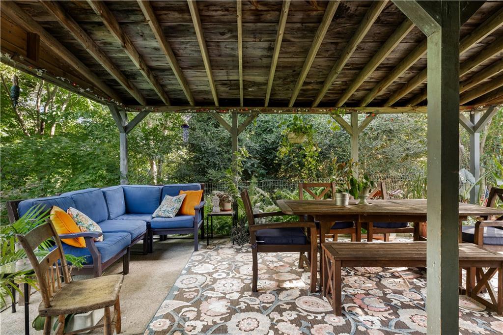 10 Washington Street Property Photo 19