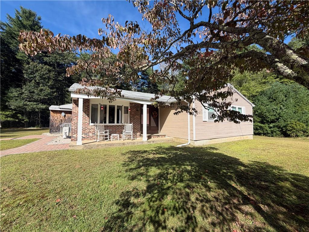 19 Crestwood Drive Property Photo 1