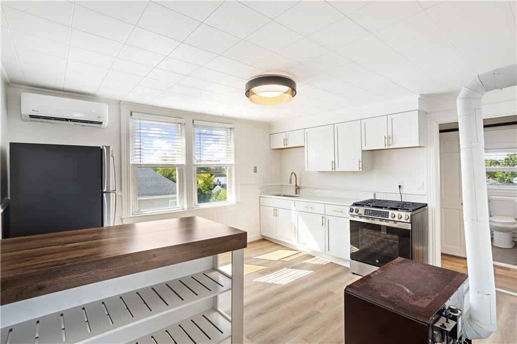37 Lincoln Avenue Unit 3 Property Photo 6