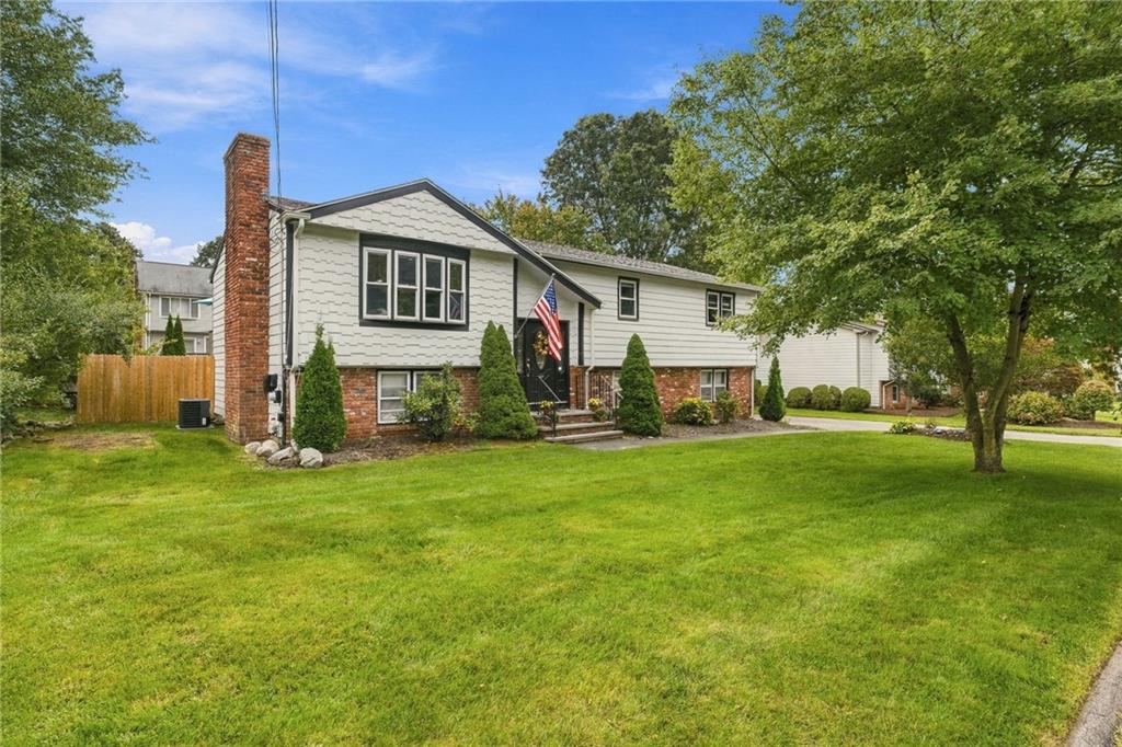 7 Cindy Circle Property Photo 1
