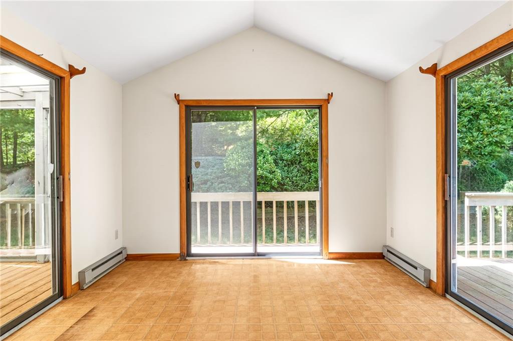 590 Shannock Road Property Photo 7