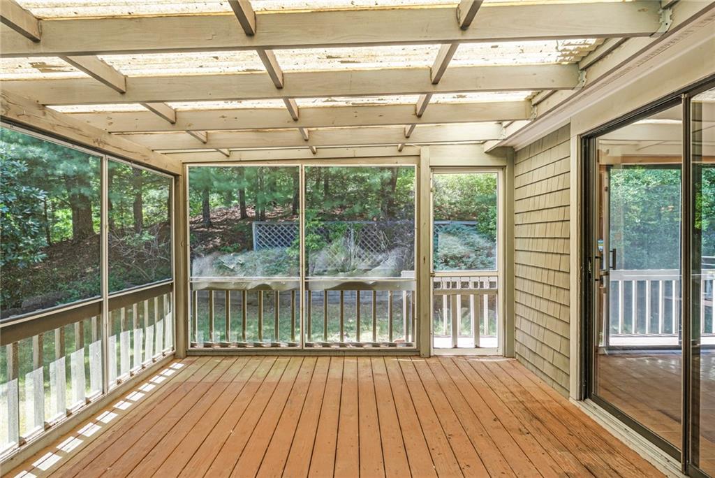 590 Shannock Road Property Photo 8