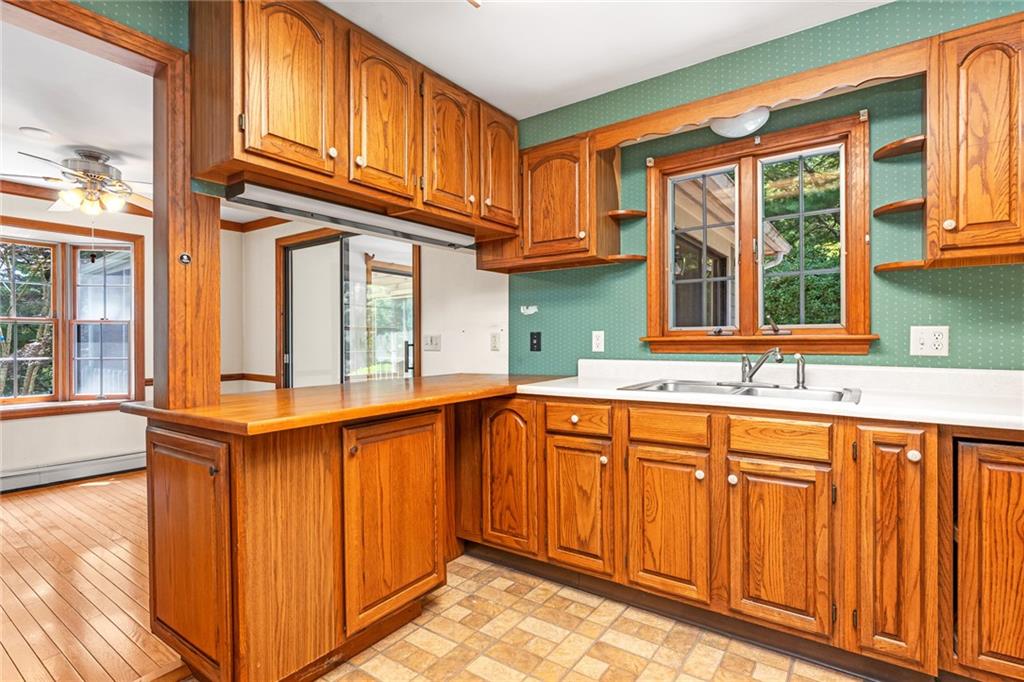 590 Shannock Road Property Photo 11