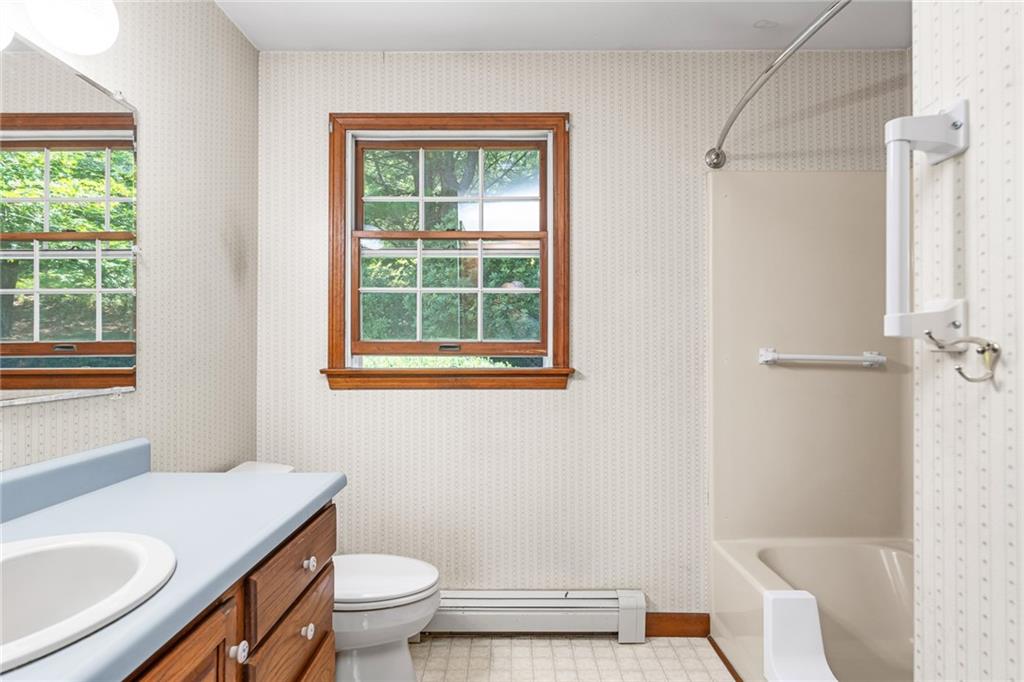 590 Shannock Road Property Photo 18