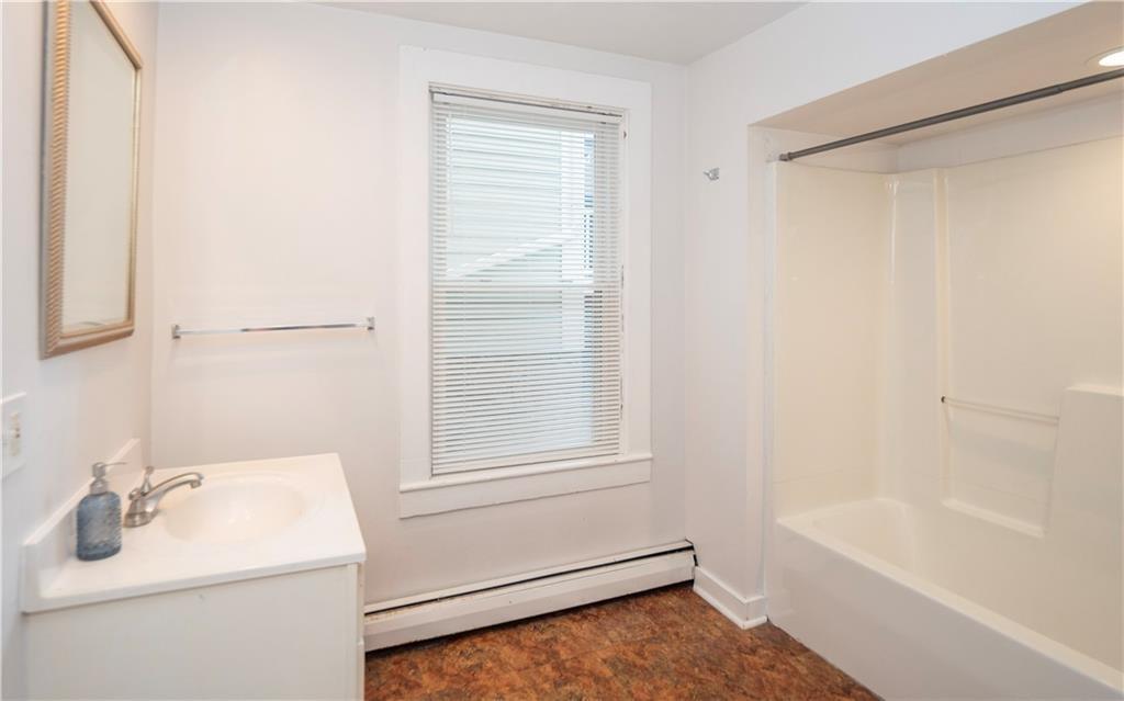 11 Young Street Unit 1 Property Photo 14